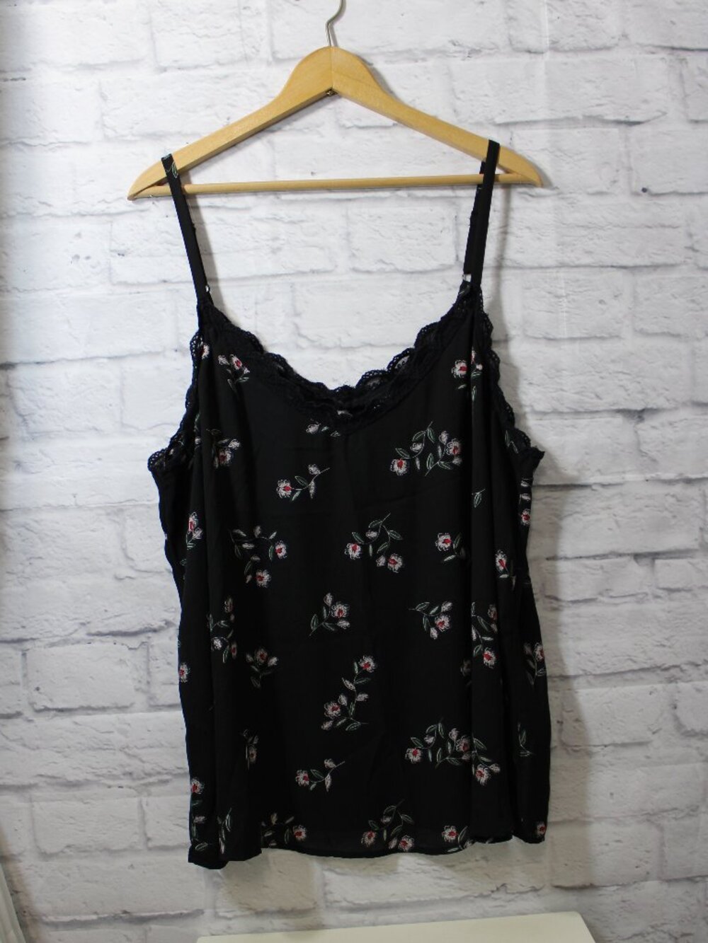 Torrid Plus Size 2 Black Floral Lace Trim Spaghetti Strap Dressy Tank Top